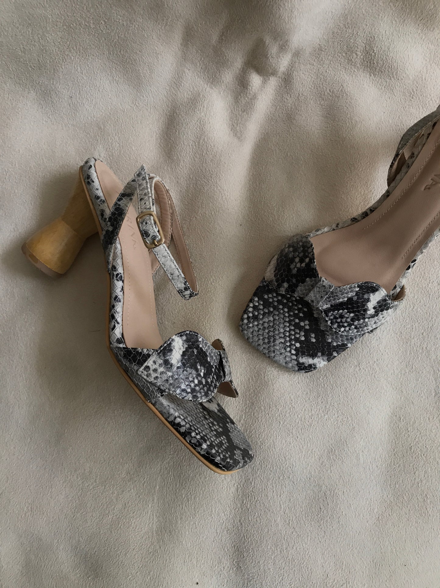 Sandalia Arena - Python Negro