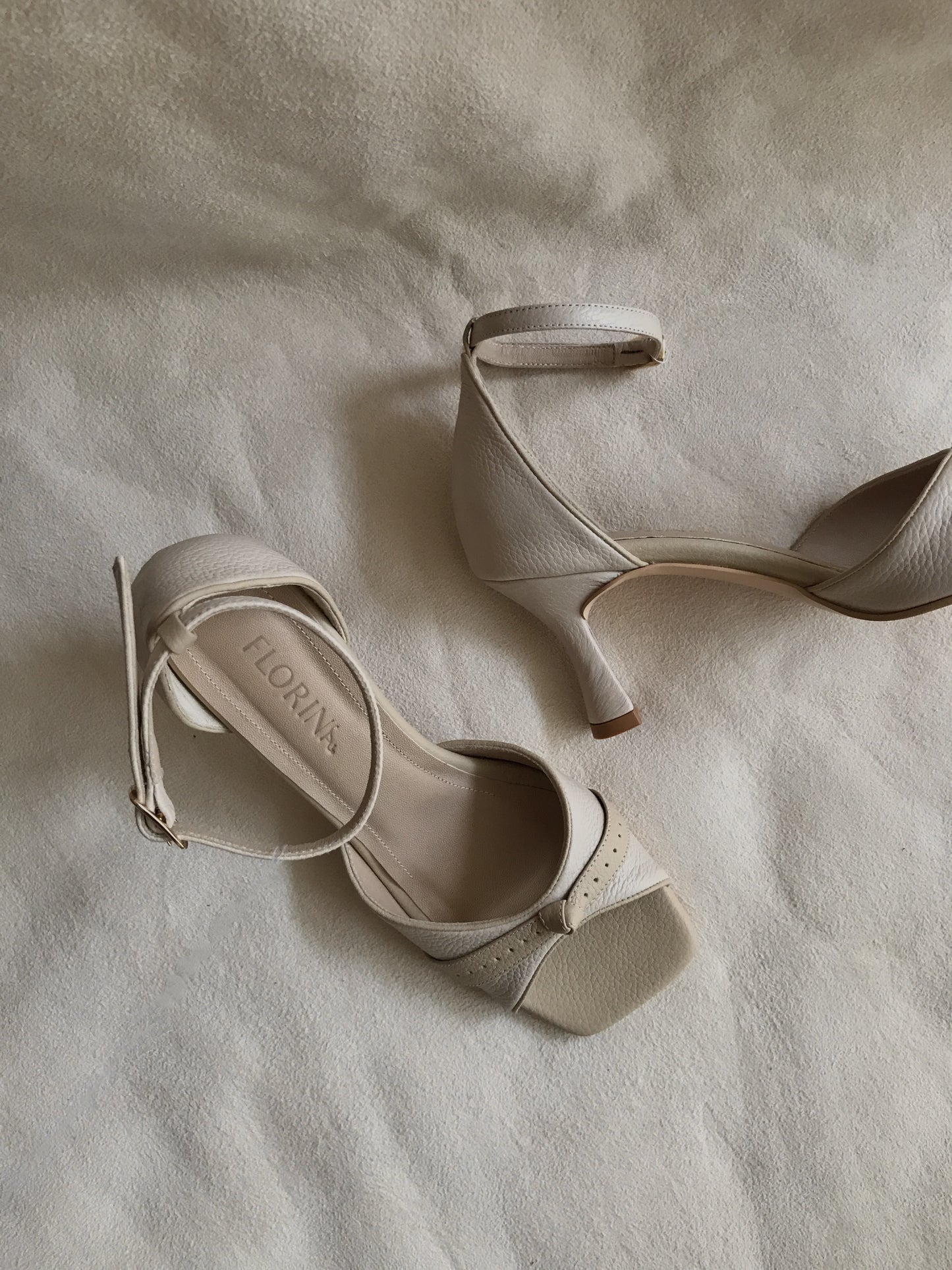 Sandalia Bruna - Pele