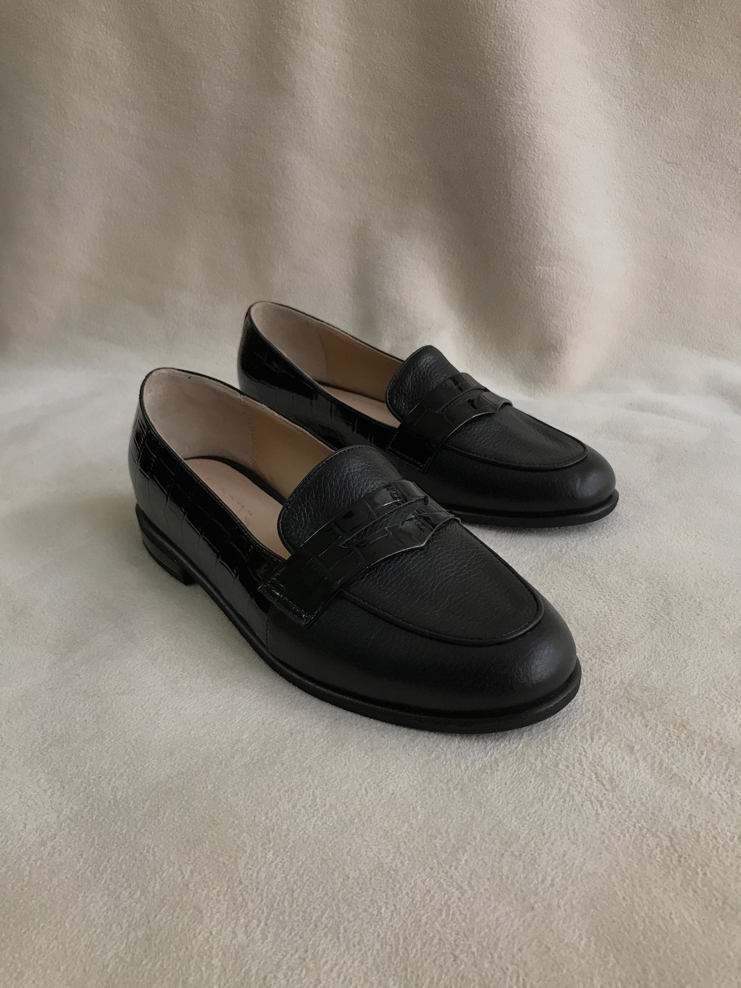 Marcia Moccasin - Black