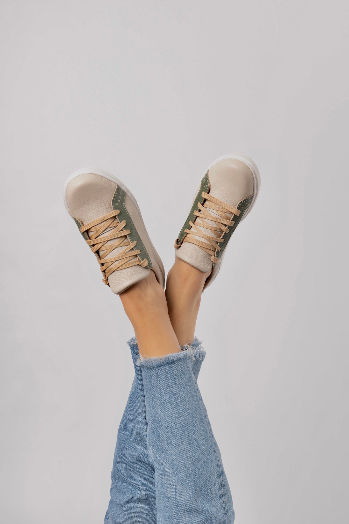 Oli Sneaker - Olive Green/Ivory