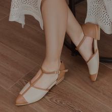 Load image into Gallery viewer, Nuria Ballerinas - Camel/Beige
