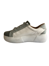 Load image into Gallery viewer, Lara Sneaker - Grey/White
